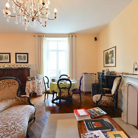 D'hotes Aire Berria Bed & Breakfast 3*